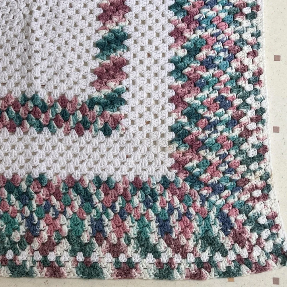 Handmade Vintage Crochet Baby Lap Afghan Blanket‎ Throw 35